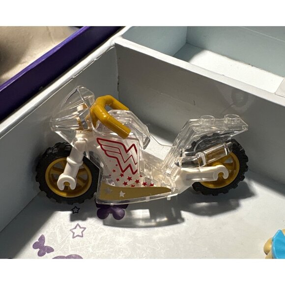 Lego Friends Carrying Case Plus Minifigures and Accessories Lot - Picture 15 of 16